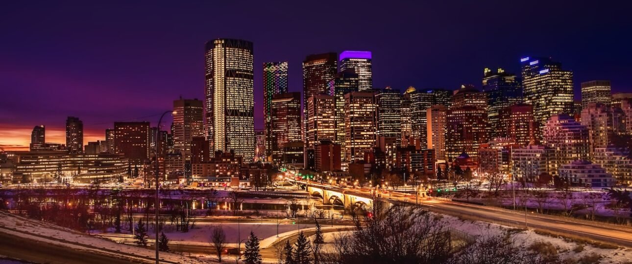 Best restaurants in Bowness Calgary – Angel’s Drive In, Seasons of Bowness Park and local favourites