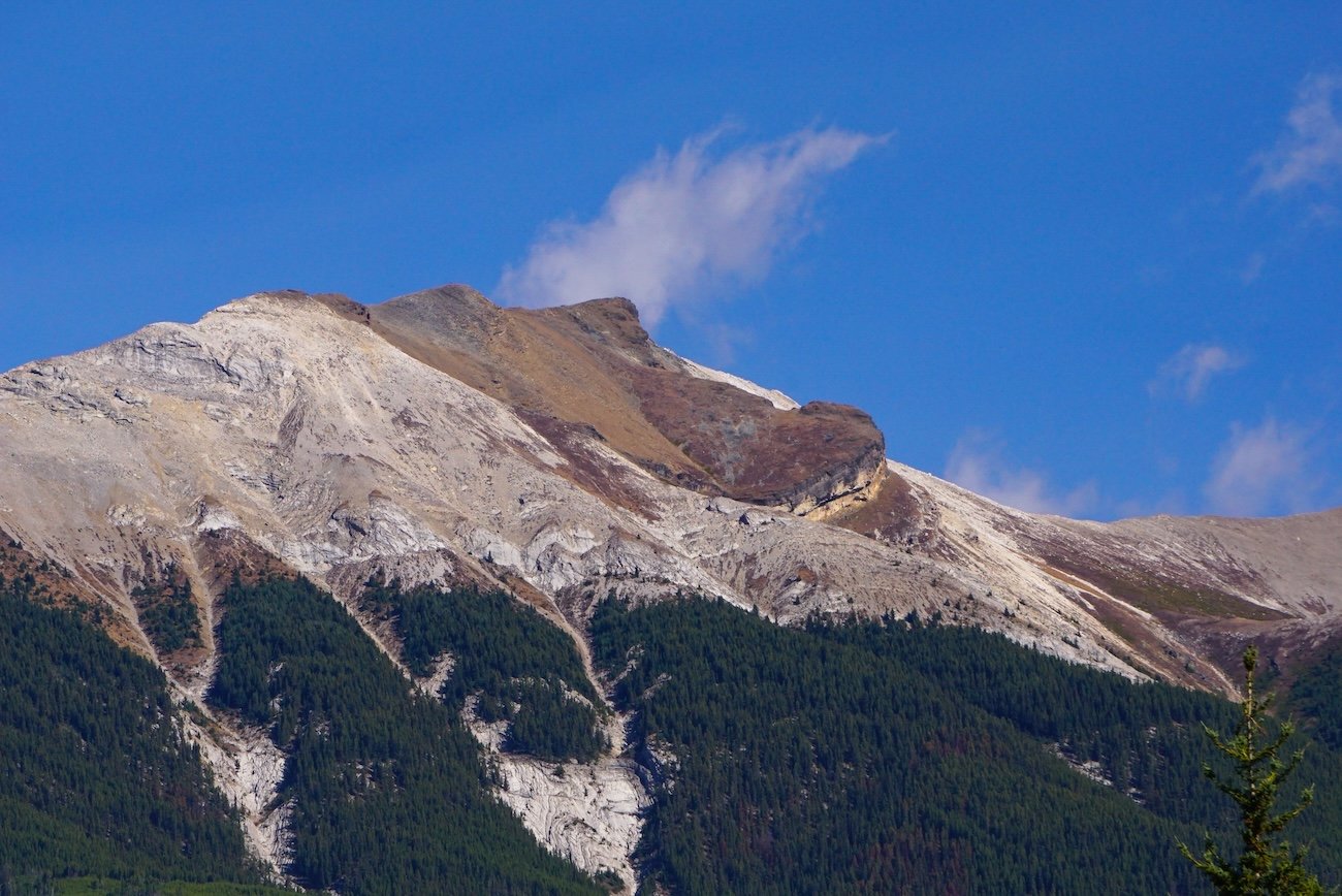 Panoramic mountain views from the Jasper SkyTram on Whistlers Mountain