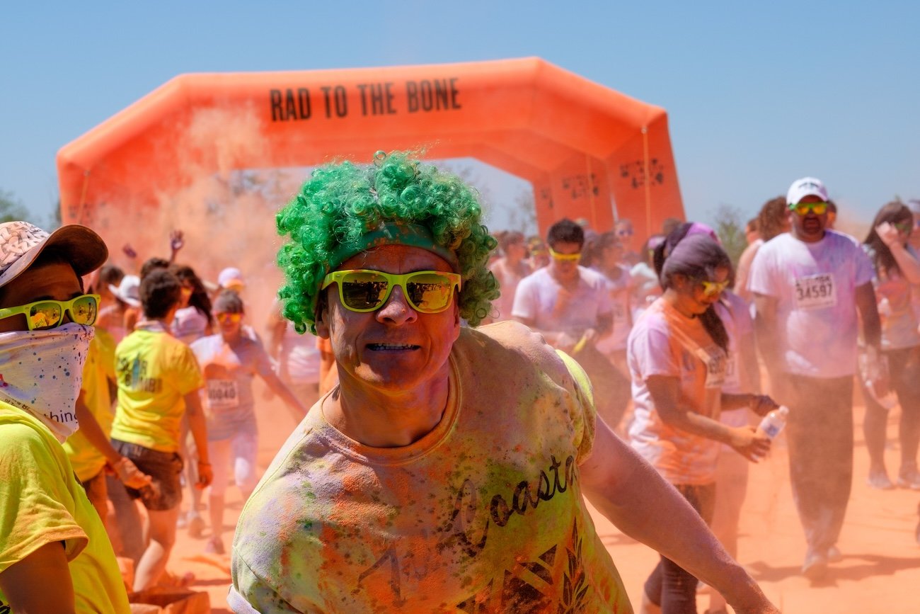 Monster Colour 5K Edmonton 2026 – colourful powder and runners