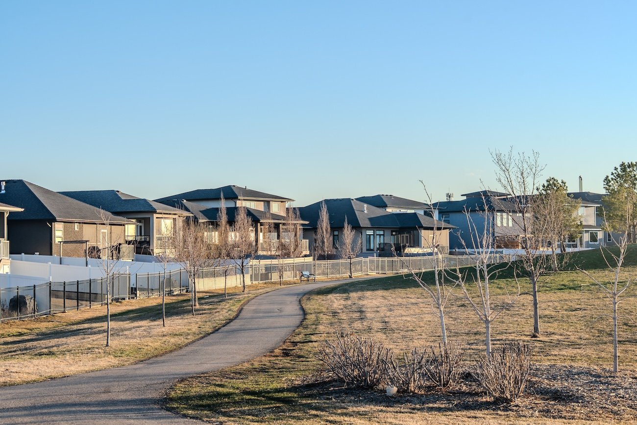 Modern family homes in Airdrie Alberta neighbourhoods