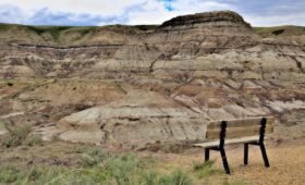 Things to do in Drumheller Alberta – badlands, hoodoos and dinosaurs